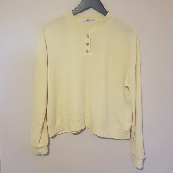 theo & spence Tops - Theo &  Spence pale yellow terrycloth long sleeve three button top size L